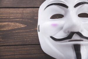 【外国人向け】日本人はなぜ「本音と建前」を使い分けるのか？その理由と上手な付き合い方